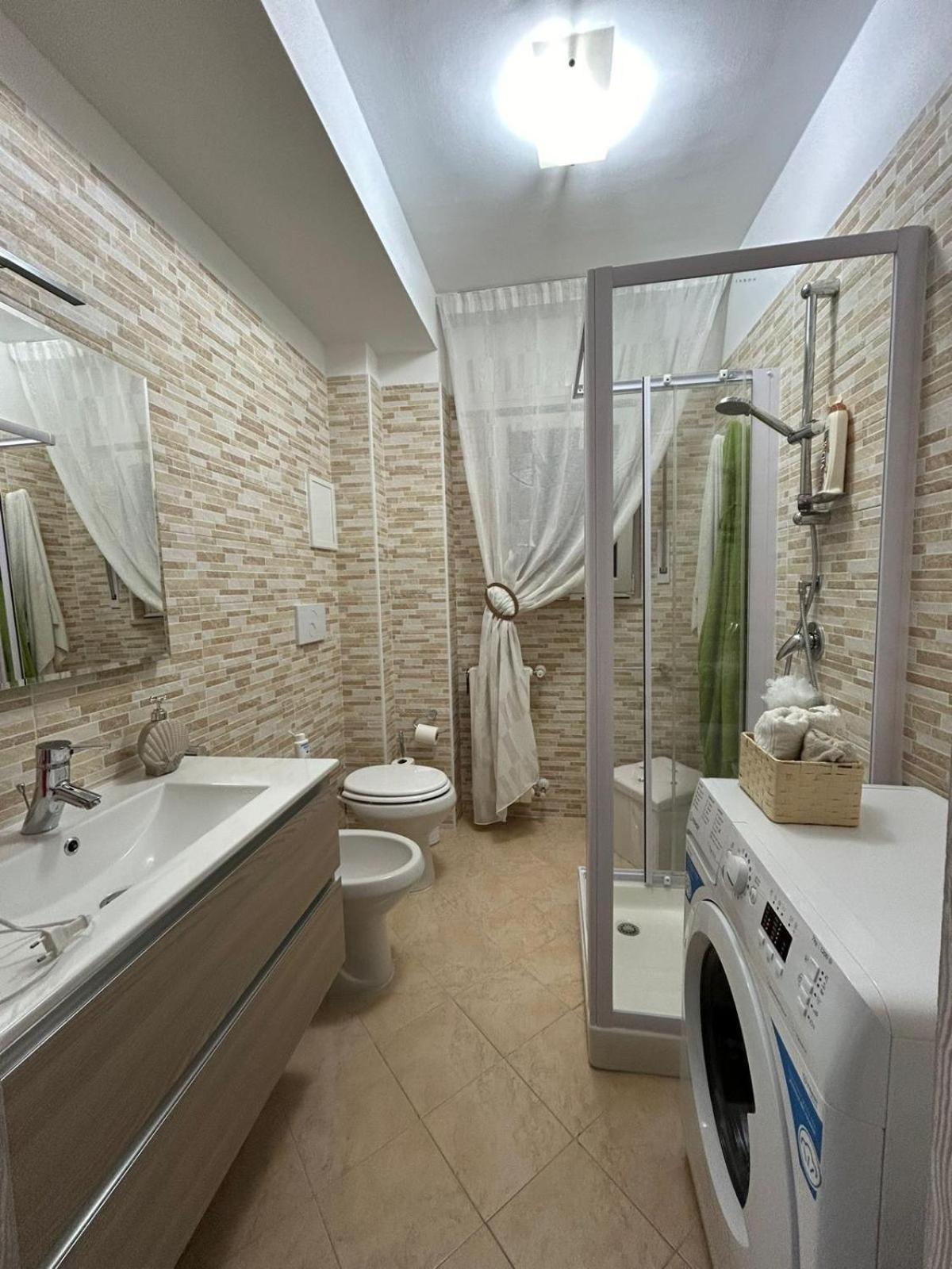 Sole House Apartment Бишелие Екстериор снимка