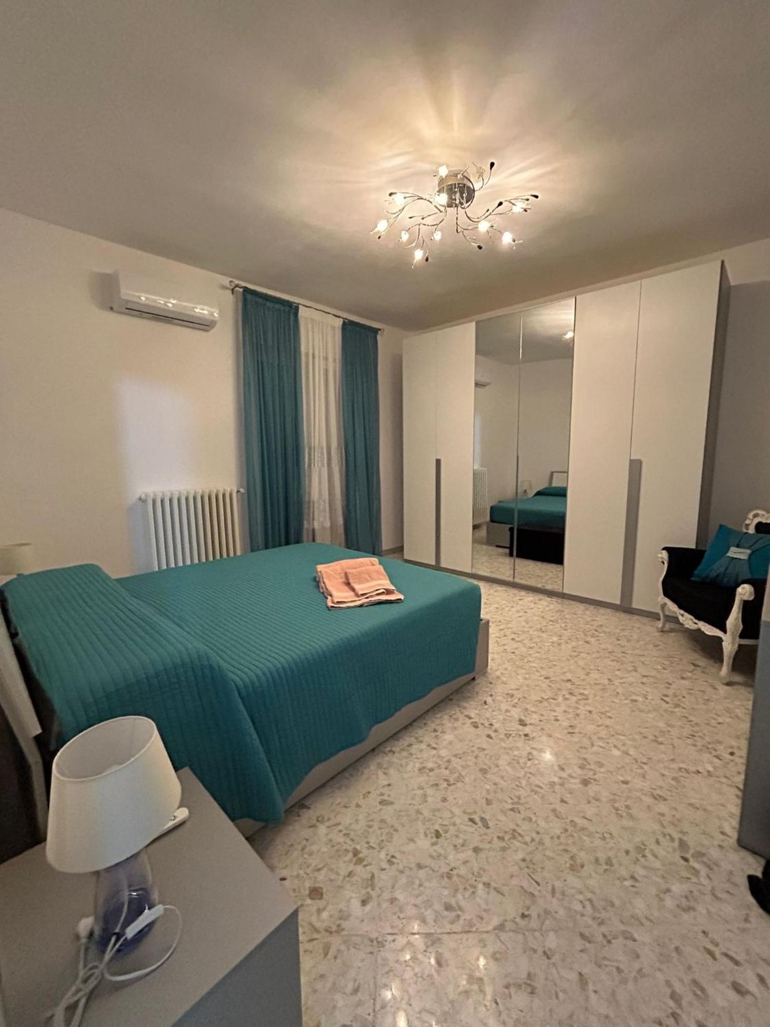 Sole House Apartment Бишелие Екстериор снимка